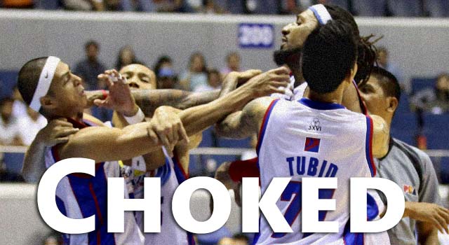 Renaldo Balkman Chokes His Teammate (Video)